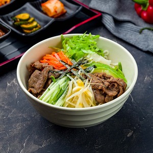 Прибыльное кафе азиатской кухни в популярном ТЦ 2