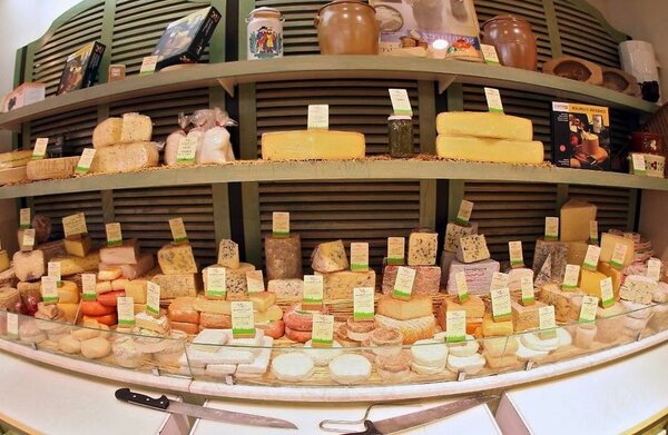 Продуктовая точка в ТК с ЧП 350+ 