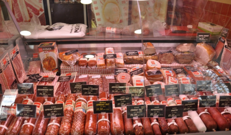 Продуктовая точка в ТК с ЧП 350+  1