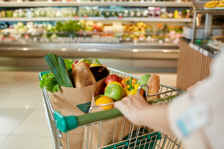 Продуктовые магазины с выручкой 12 000 000 в мес. 0