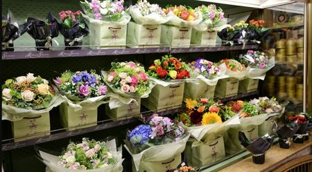 Цветочный салон в ЖК. Прибыль 200тсч. 3