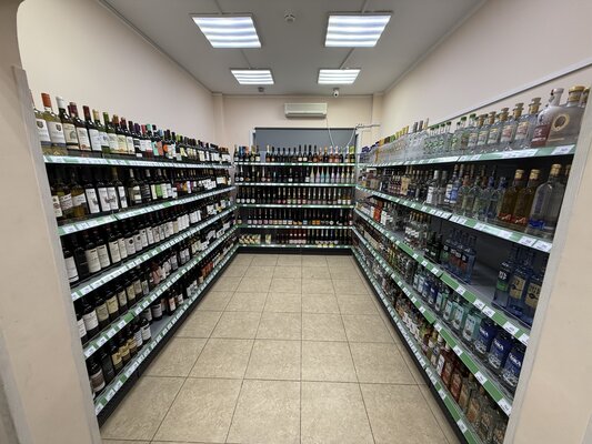 Продуктовый магазин, работает 5 лет