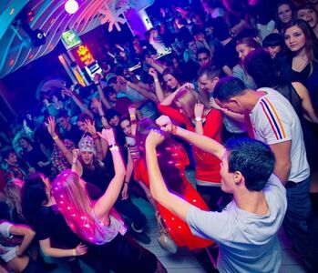 Ночной клуб / Прибыль 500 000 руб 0